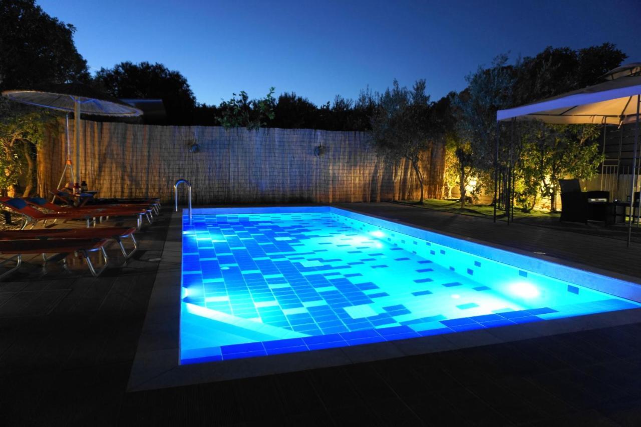 The Blue Leaf Family Villa *