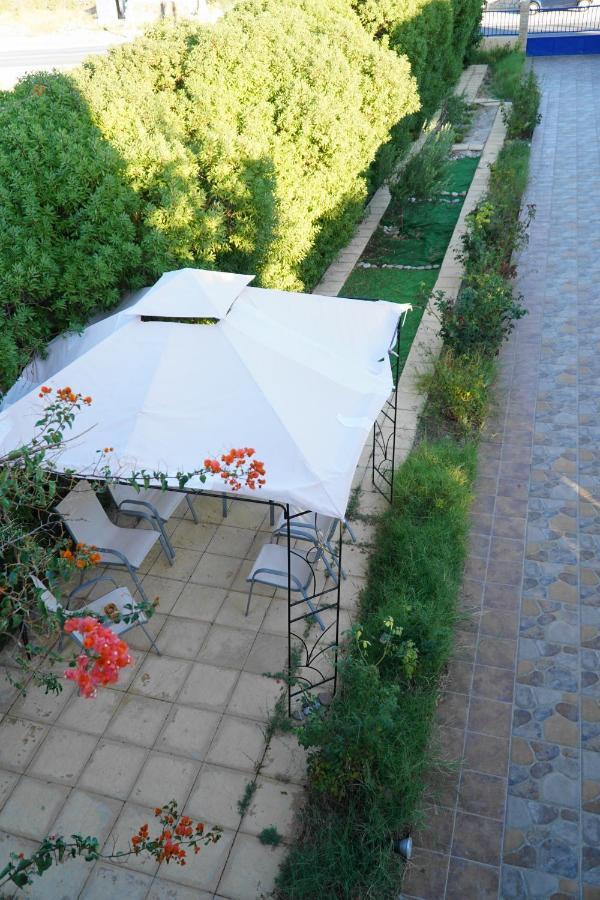 The Blue Leaf Family Villa Gennadi